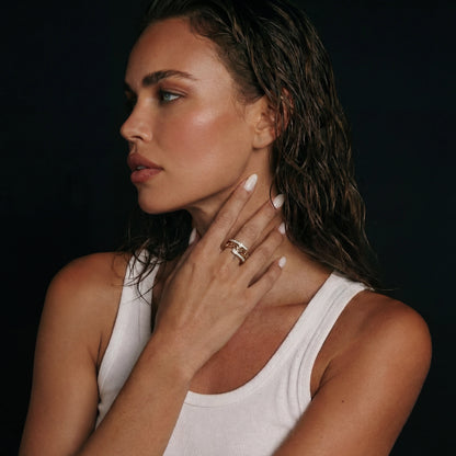 Lien — Gold Chain Link Crystal Ring